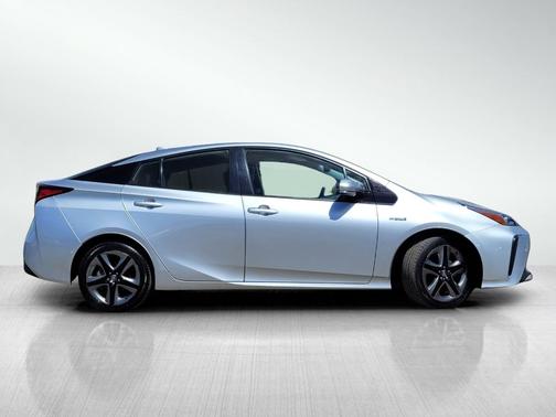 2019 Toyota Prius XLE