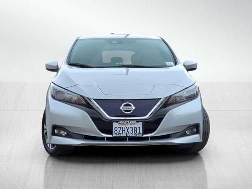 2022 Nissan Leaf SV