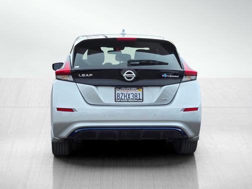 2022 Nissan Leaf SV