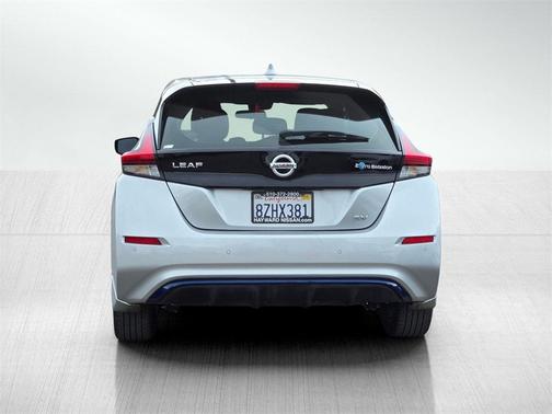 2022 Nissan Leaf SV