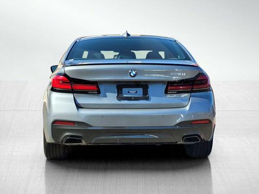 2023 BMW 530 i