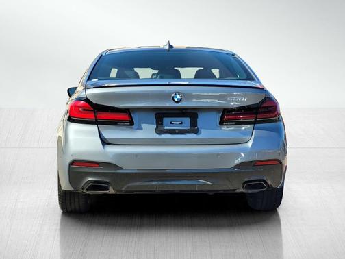 2023 BMW 530 i