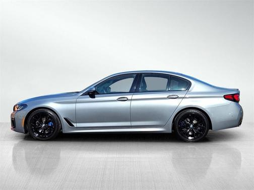 2023 BMW 530 i