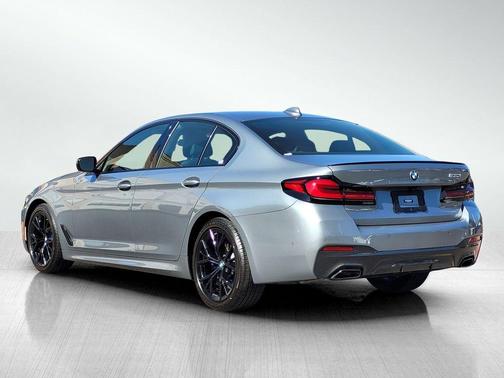 2023 BMW 530 i