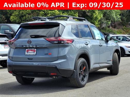 2025 Nissan Rogue Rock Creek