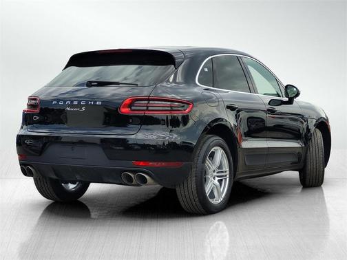 2016 Porsche Macan S