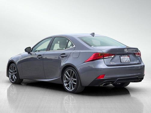 2018 Lexus IS 300 Base