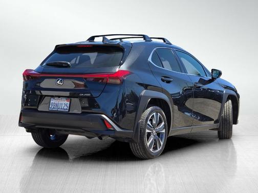 Caviar 2022 Lexus UX 200 Base