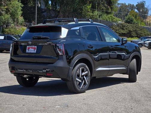 Super Black 2026 Nissan Kicks SV