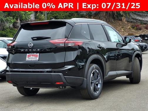 2025 Nissan Rogue SV