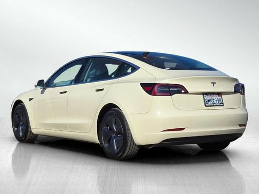 2019 Tesla Model 3 Standard Range Plus