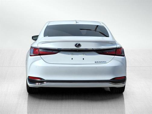 2023 Lexus ES 300h Base