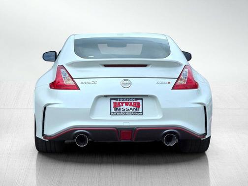 Pearl White 2016 Nissan 370Z NISMO Tech