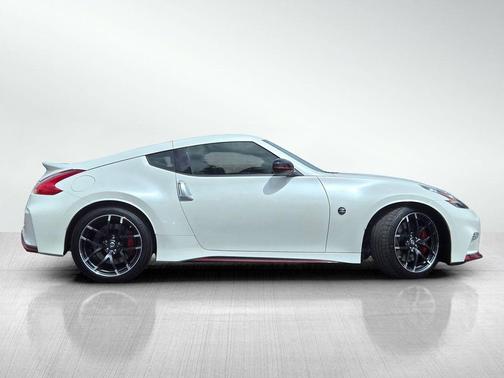 Pearl White 2016 Nissan 370Z NISMO Tech