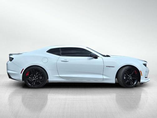2022 Chevrolet Camaro 2LT