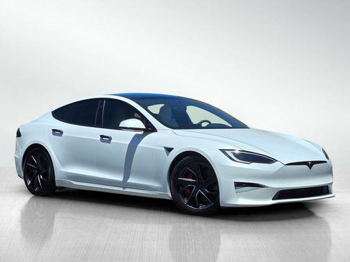 Pearl White Multi 2022 Tesla Model S Plaid