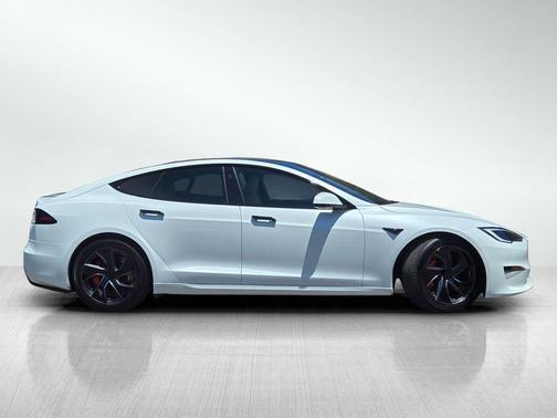 Pearl White Multi 2022 Tesla Model S Plaid