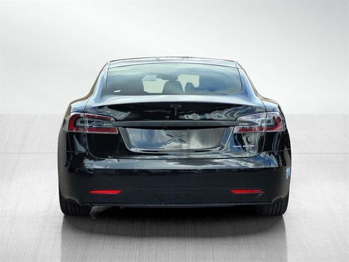 2021 Tesla Model S Long Range