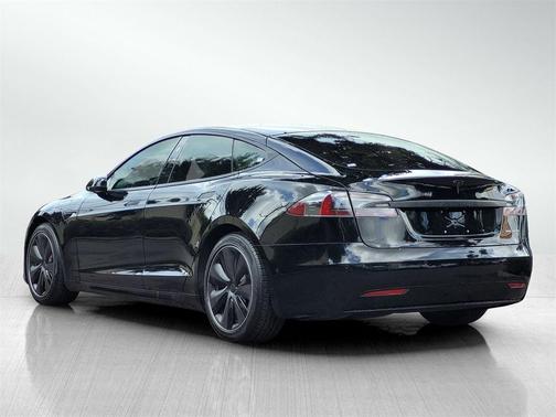2021 Tesla Model S Long Range