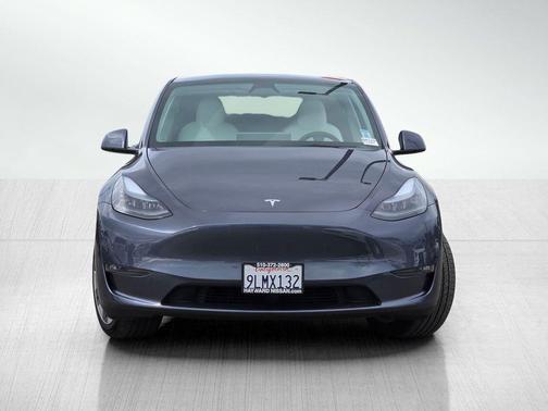 2023 Tesla Model Y Base
