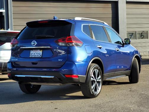 2020 Nissan Rogue SV