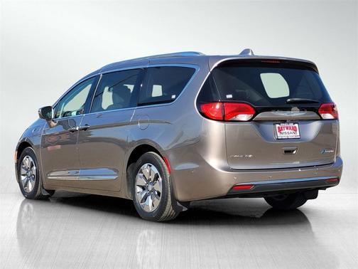 2018 Chrysler Pacifica Hybrid Limited