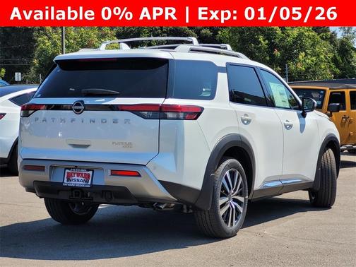 2025 Nissan Pathfinder Platinum