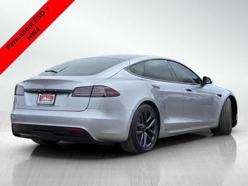 Lunar Silver 2025 Tesla Model S Base