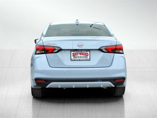 2024 Nissan Versa 1.6 SV