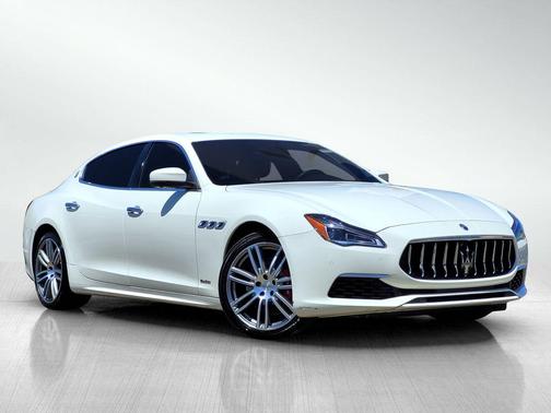 Bianco 2018 Maserati Quattroporte S GranLusso