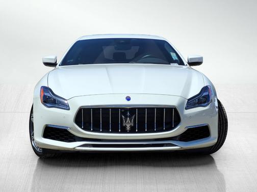 Bianco 2018 Maserati Quattroporte S GranLusso