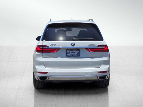 Alpine White 2021 BMW X7 xDrive40i