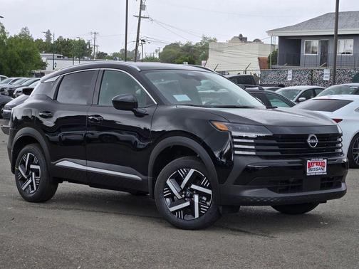 Super Black 2026 Nissan Kicks SV