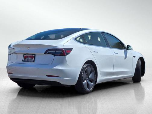 Pearl White Multi 2019 Tesla Model 3 Standard