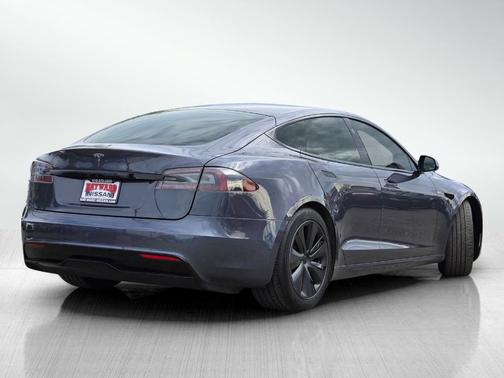 2021 Tesla Model S Long Range