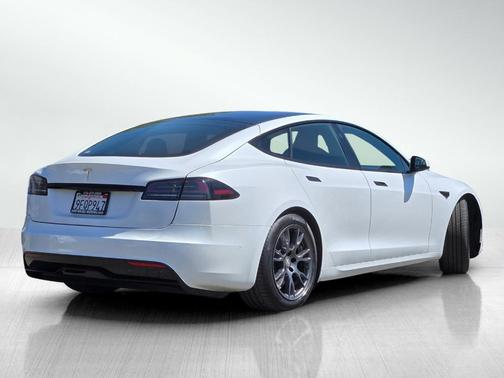 2023 Tesla Model S BASE
