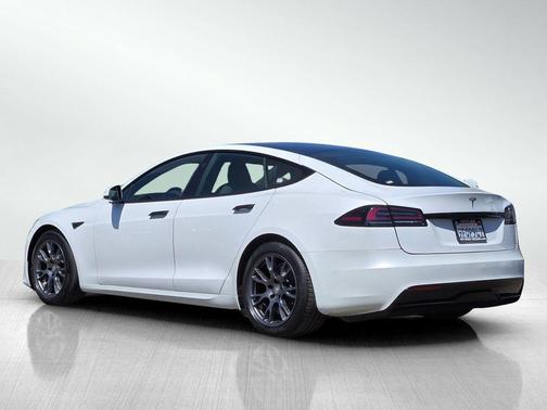 Pearl White Multi 2023 Tesla Model S BASE