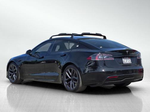2022 Tesla Model S Base