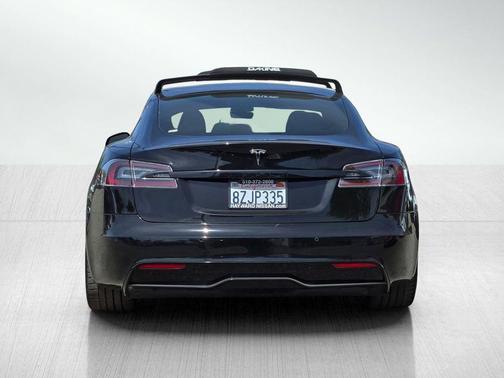 2022 Tesla Model S Base