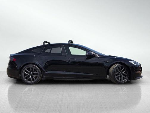 2022 Tesla Model S Base