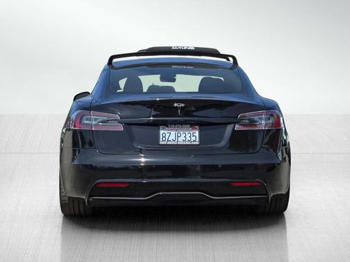 2022 Tesla Model S Base