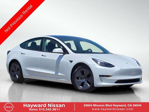 Pearl White Multi 2023 Tesla Model 3 Base