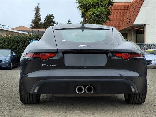 2018 Jaguar F-TYPE Base