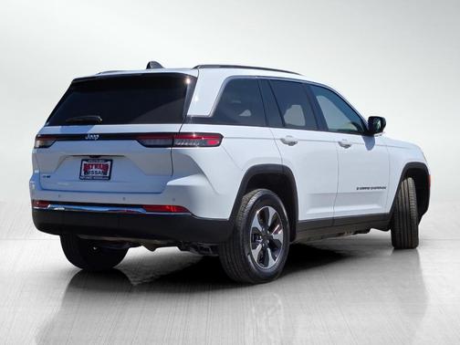 Bright White Clearcoat 2024 Jeep Grand Cherokee 4xe Base