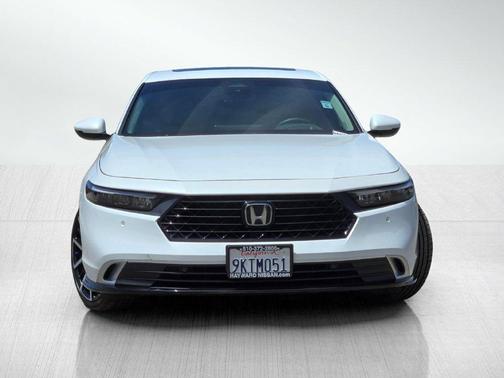 Platinum White Pearl 2024 Honda Accord Hybrid Touring