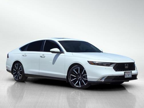 Platinum White Pearl 2024 Honda Accord Hybrid Touring