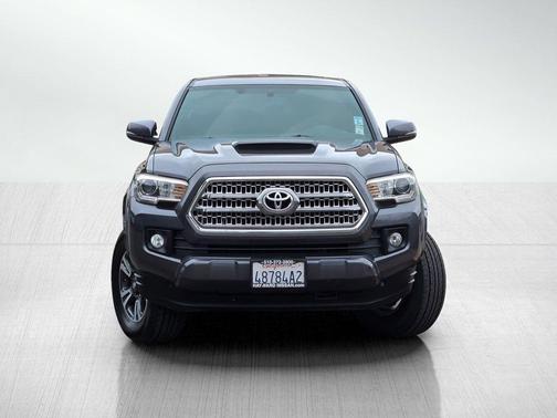 Magnetic Gray Metallic 2016 Toyota Tacoma TRD Sport