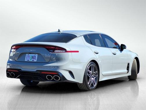 2022 Kia Stinger GT1