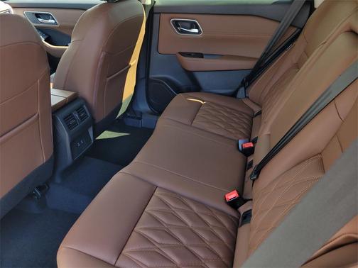 2025 Nissan Rogue Platinum