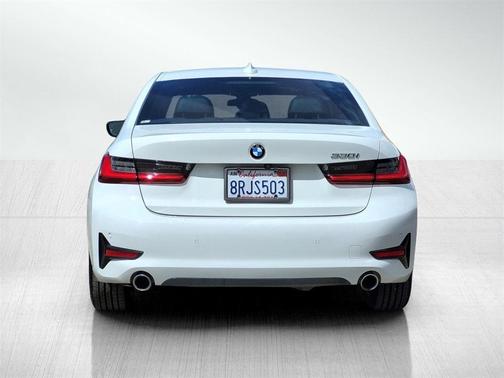 2020 BMW 330 i